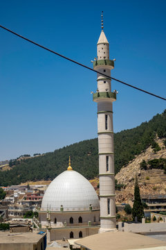 kurdistna akre moque