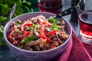 Salad from beef, Bulgarian pepper and beans, salad 