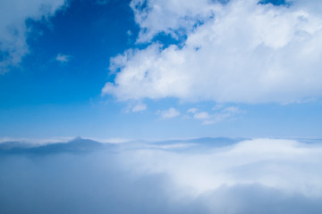 Obraz premium Incredibly white and fluffy clouds over the Ukrainian Carpathians