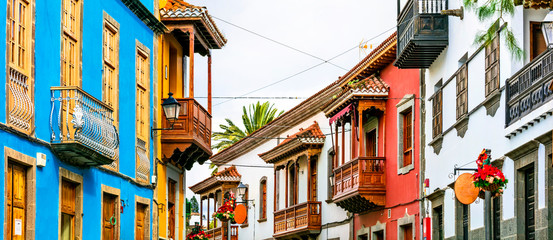 Fototapeta na wymiar Teror - beautiful traditional town with colorful houses in Gran Canaria. Canary islands