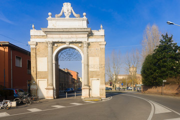 Fototapeta na wymiar Porta Nuova, Ravenna
