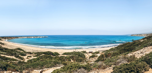 Obraz premium Panoramic view of the sea with coastline and beaches.