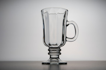 Glas Cup mit Henkel