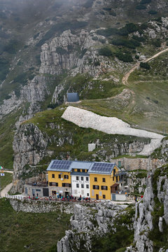 building called RIFUGIO PAPA in Italy in Pasubio Mountain