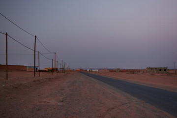 M`Hamid, Oase, Ende der Asphaltstrasse vor der Wueste Sahara