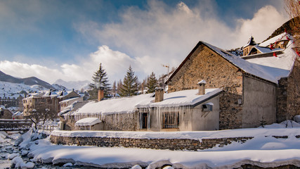 monta&ntilde;as nevadas