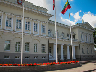 Fototapeta na wymiar Presidential Palace located in Vilnius Old Town, is the official office and eventual official residence of the President of Lithuania