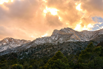 Naklejka premium Sunset at Red Rock Canyon National Conservation Area