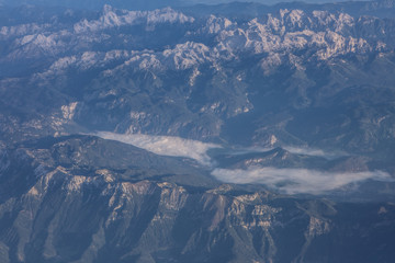 Veduta aerea delle alpi nel lato austriaco