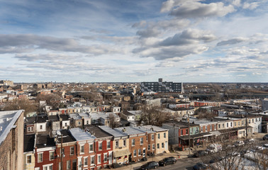 Fototapeta na wymiar Homes and skyline looking from above in northern Philadelphia Kennsington.