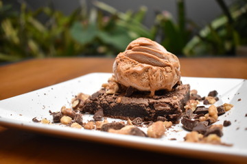 Brownie with ice cream