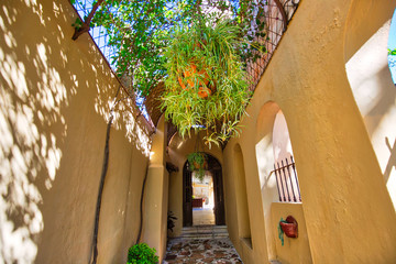 Obraz premium Mexico, Colorful buildings and streets of San Miguel de Allende in Zona Centro of historic city center