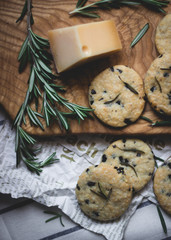  rosemary and olives cheese cookies