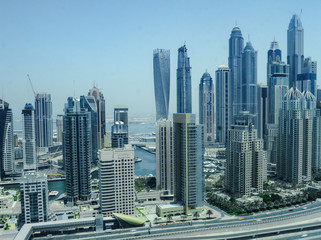 Obraz premium Day-time view of the Dubai Marina