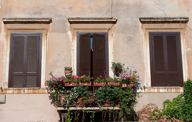 Obraz na płótnie Canvas Balcony in downtown Rome