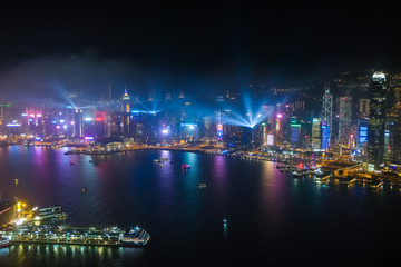 香港 シンフォニーオブライツ スカイ100（環球貿易広場）から © 健太 上田