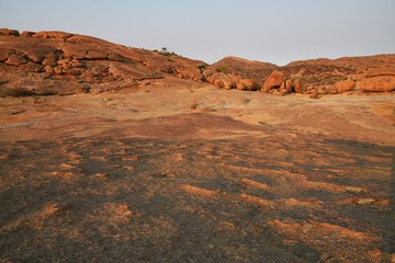 Fototapeta na wymiar Landschaft im Erongo Gebirge auf Ameib in Namibia