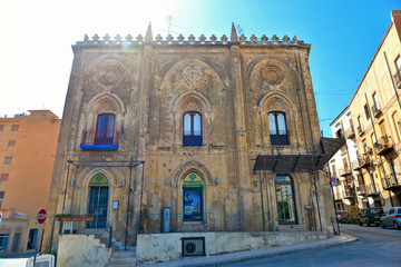 Obraz premium Sciacca, Agrigento, Sicily, Italy. Cityscape with old historical buildings and facade of medieval house.