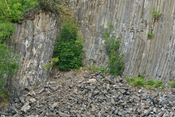 Der Basaltsteinbruch von Zlatý vrch ( Goldberg ) , Tschechien. 