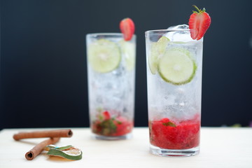 strawberry mojito cocktails on table