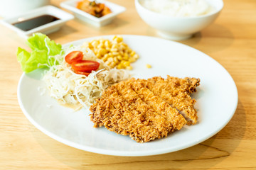 fried cutlet pork (Tonkatsu) set