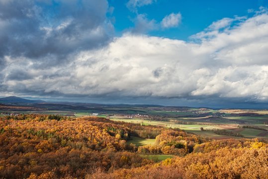 Aussicht im Herbst vom Georgenberg in Bad Rodach nach Th&uuml;ringenn