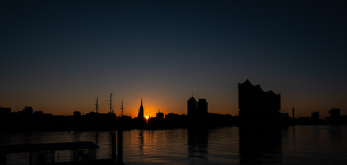 Fototapeta na wymiar Hamburg Sunrise