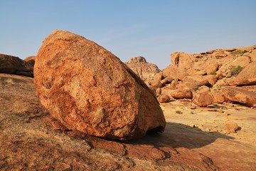 Fototapeta na wymiar Felsformation im Erongogebirge auf Ameib (Bull`s Party) in Namibia