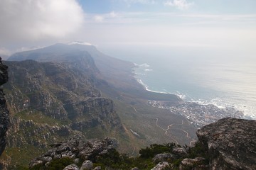 Obraz premium Table Mountain is a landmark overlooking the city of Cape Town in South Africa