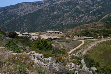 Fototapeta na wymiar Laveria abbandonata di Genne Carru della miniera di Arenas