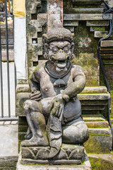 Deuses divindades estatuas