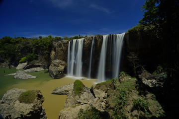 natural waterfall in vietnam