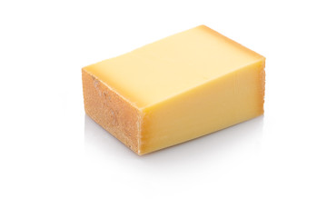 Bergkäse Stück weiß isoliert