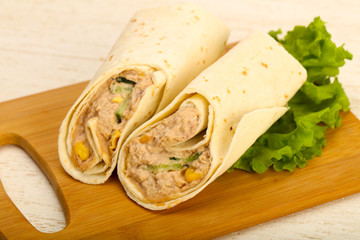 Tuna bread roll