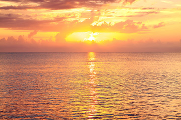 Obraz na płótnie Canvas sea landscape with a sunset