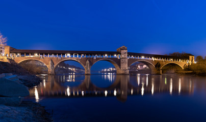 pavia ponte coperto