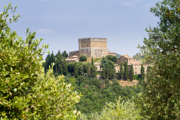 Fototapeta premium Ripa d'Orcia castle view, Tuscany landmark, Italy