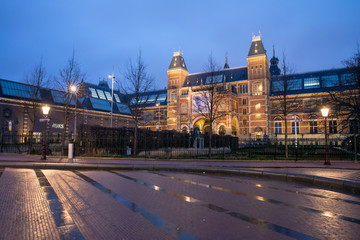 Fototapeta na wymiar AMSTERDAM, NETHERLANDS - JANUARY 7, 2019: famous Rijksmuseum in Amsterdam, Netherlands
