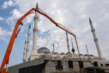 The Republic mosque during the building time
