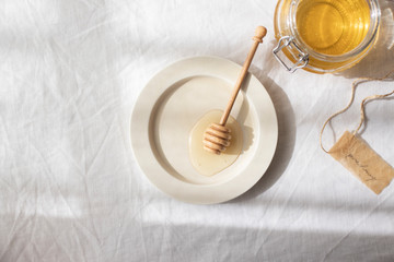 はちみつのテーブル