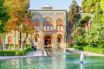 Scenic view of the Golestan Palace and fountains, Tehran, Iran - obrazy, fototapety, plakaty