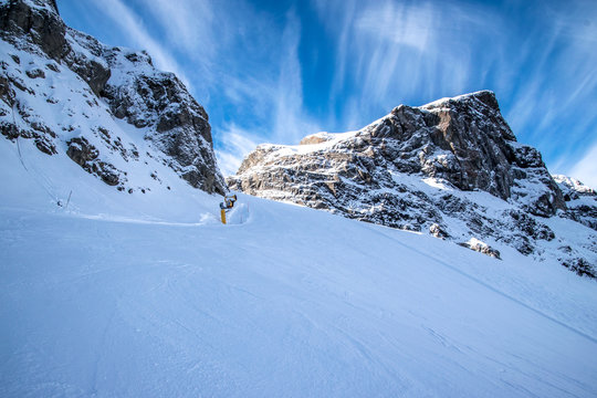 Piste da sci comprensorio sciistico Arabba Marmolada, pista sotto il Fodom. Dolomiti super ski