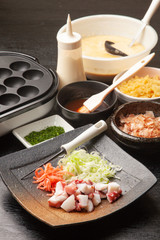 たこ焼きの材料とたこ焼き機