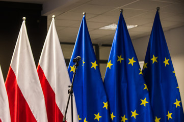 flaga Polski UE mikrofon © FOTOWAWA