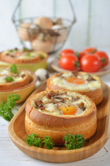 Baked egg in bun