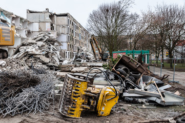 Fototapeta premium alte Plattenbau Wohnungen in Ostdeutschland 