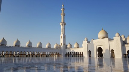 Fototapeta na wymiar Cheik Zayek Mosque - Abu Dhabi - UAE