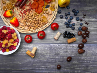 resveratrol rich food on wooden surface, antioxidants