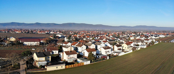 Luftansicht von Meckenheim Pfalz, Deutschland