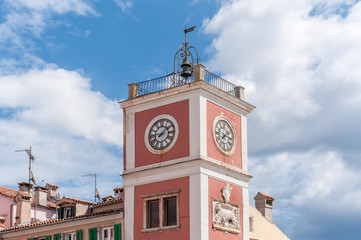 Uhrturm in Rovinji in Kroatien